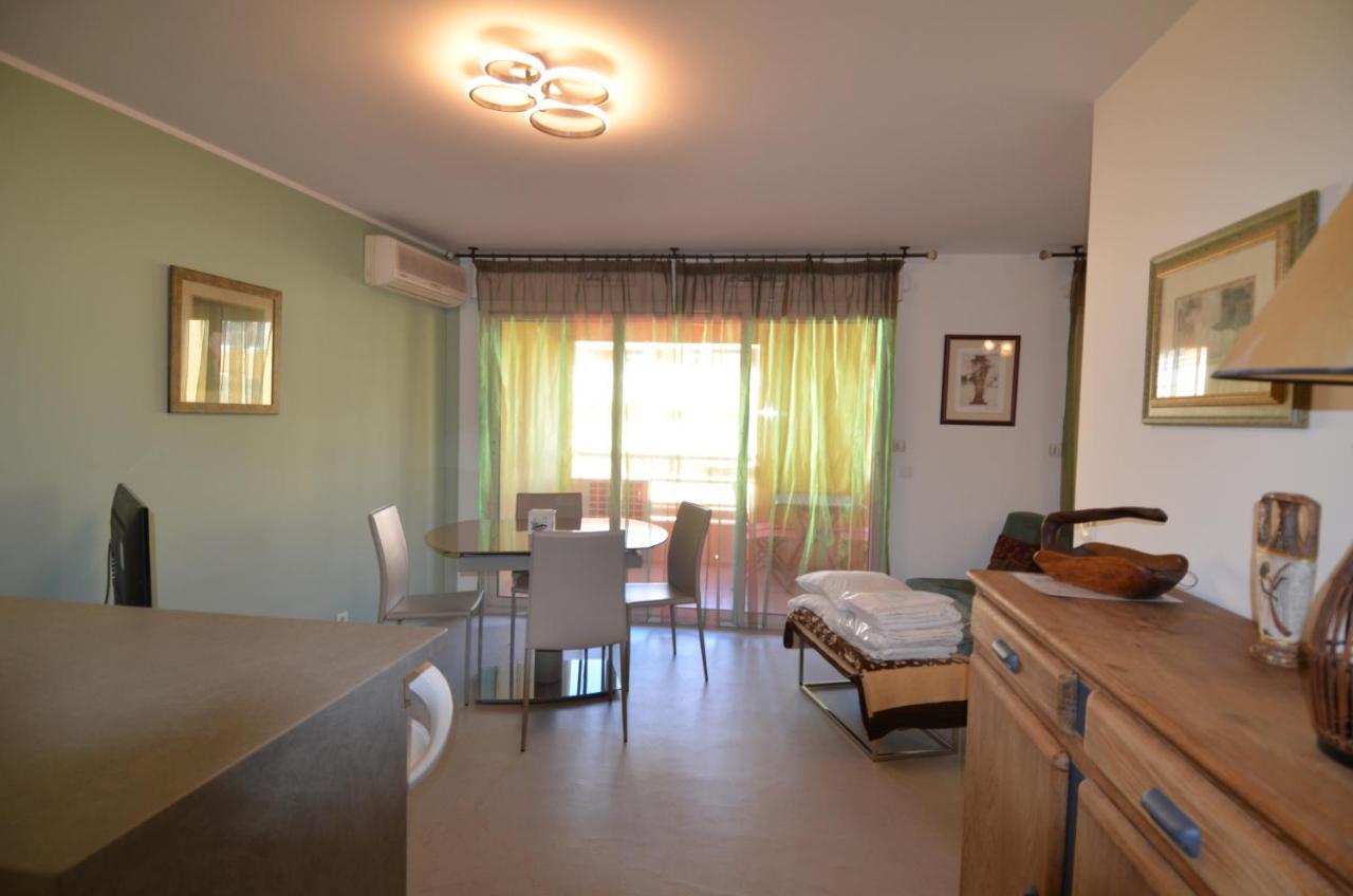 Appartement 3 Personnes Avec Coin Nuit Avec Terrasse Et Parking Quartier Du Port De Nice Exterior foto
